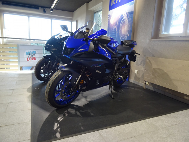 YAMAHA R7 Sport Neufahrzeug