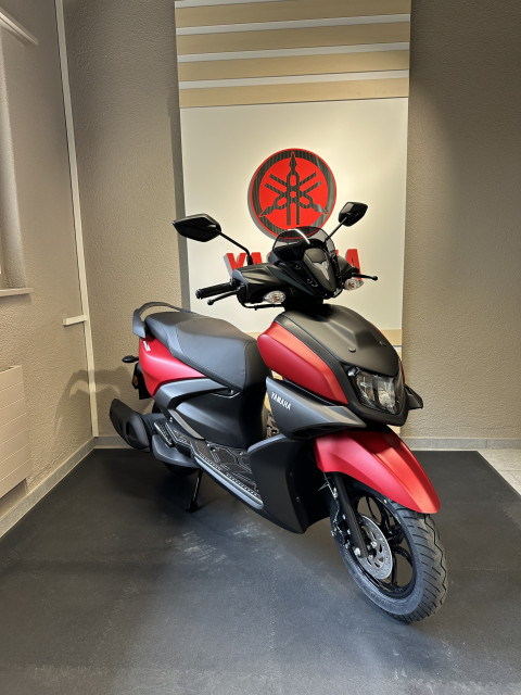 YAMAHA LCG 125 RayZR Scooter Moto neuve