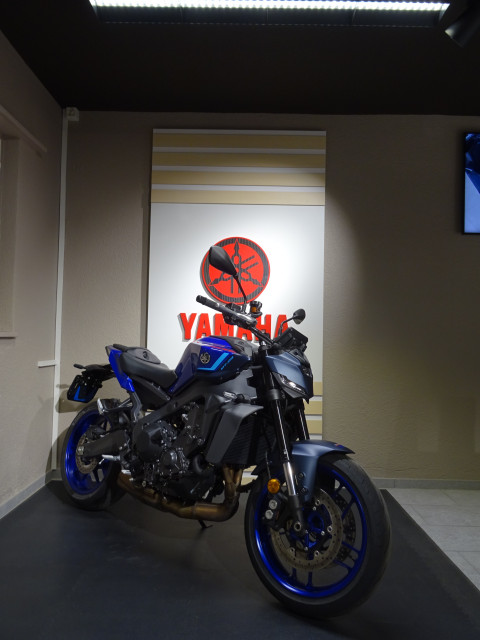 YAMAHA MT-09 Naked Vorführfahrzeug