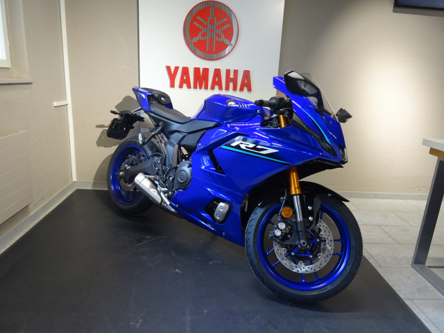 YAMAHA R7 Sport Neufahrzeug YAMAHA R7 Sport Neufahrzeug
