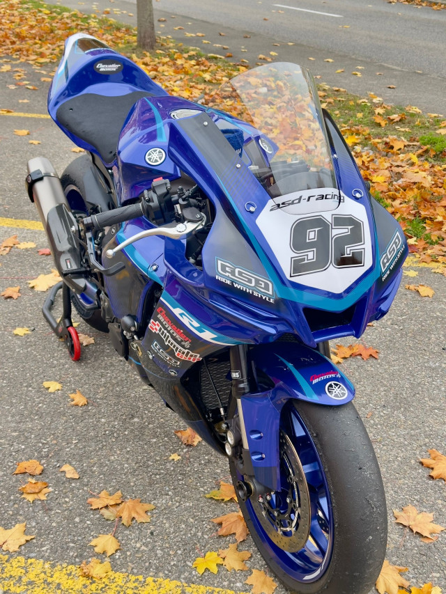 YAMAHA R1 Sport Occasion YAMAHA R1 Sport Occasion