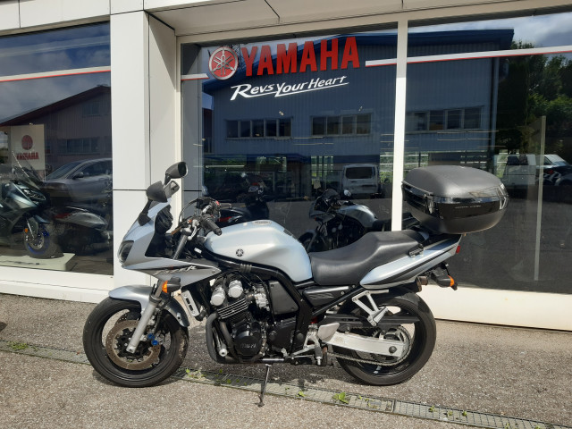 YAMAHA FZS 600 Fazer Touring Occasion