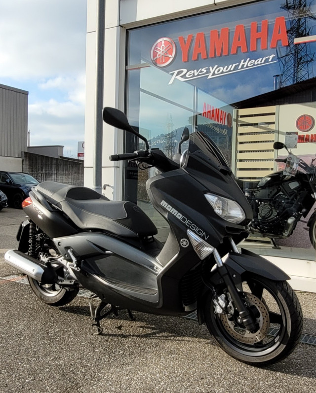 YAMAHA X-Max 250 Momo Design Scooter Usato