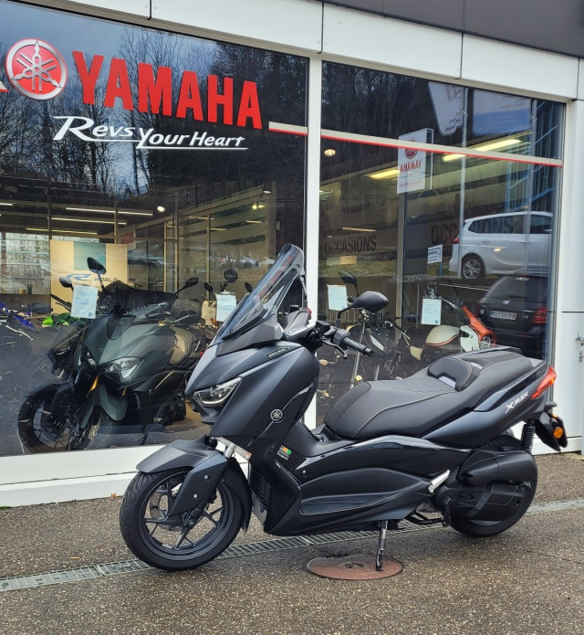 YAMAHA X-Max 125 Iron Max Roller Occasion