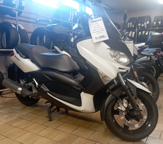 YAMAHA X-Max 250 Scooter Occasion