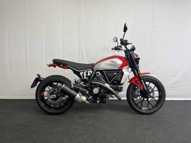 DUCATI Scrambler 803 Icon Retro Immatriculation d’un jour