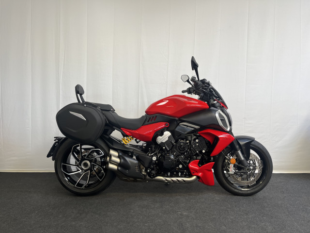 DUCATI Diavel 1160 V4 Naked Occasion