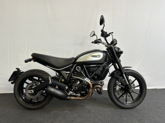 DUCATI Scrambler 803 Icon Dark Retro Occasion