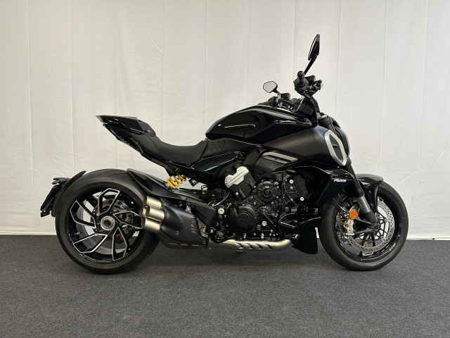 DUCATI Diavel 1160 V4 Naked Occasion