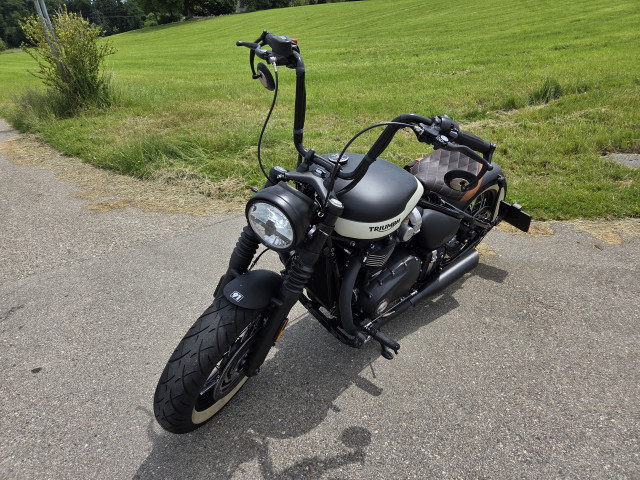 TRIUMPH Bonneville Bobber 1200 Retro Usato