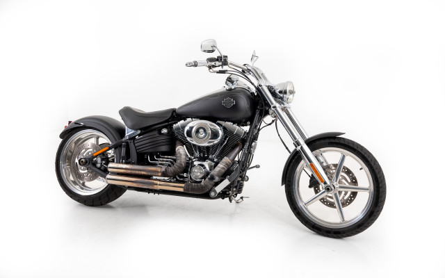 HARLEY-DAVIDSON FXCWC 1584 Softail Rocker C Custom Usato
