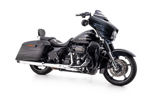 HARLEY-DAVIDSON FLHXSE 1868 CVO Street Glide Touring Occasion