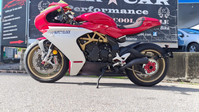 MV AGUSTA Superveloce 800 Sport Occasion