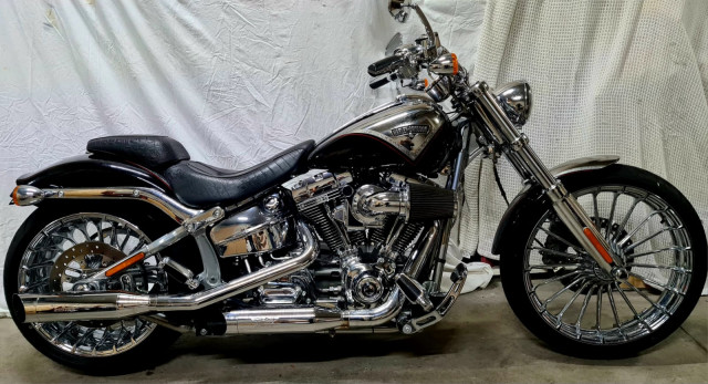 HARLEY-DAVIDSON FXSBSE 1801 CVO Softail Breakout Custom Used