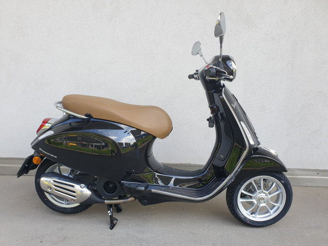 PIAGGIO Vespa Primavera 125 Roller Neufahrzeug