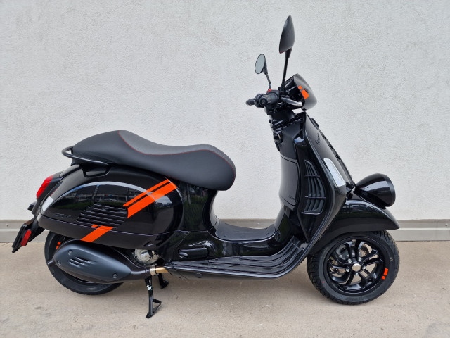 PIAGGIO Vespa GTV 300 HPE Scooter Moto nuova