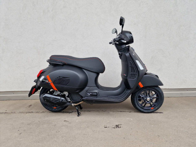 PIAGGIO Vespa GTS 125 Roller Neufahrzeug