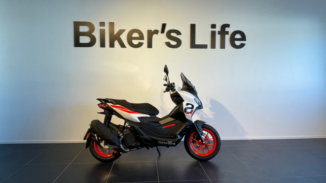 APRILIA SR GT 125 Sport Roller Neufahrzeug