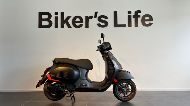 PIAGGIO Vespa GTS 125 Super Sport Roller Neufahrzeug