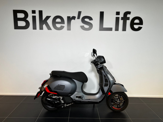 PIAGGIO Vespa GTS 125 Super Sport Roller Neufahrzeug