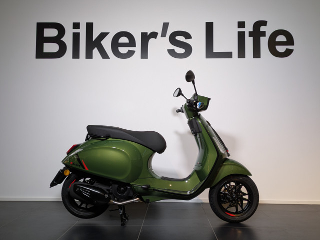 PIAGGIO Vespa Sprint 125 S Roller Neufahrzeug PIAGGIO Vespa Sprint 125 S Roller Neufahrzeug