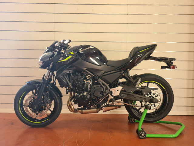 Buying a motorcycle: KAWASAKI Z 650 motorcycles and scooters for sale
