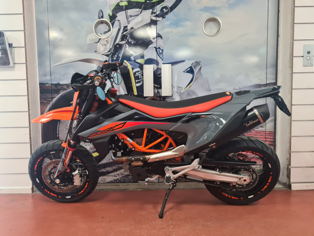 KTM 690 SMC R Supermoto Supermoto Occasion