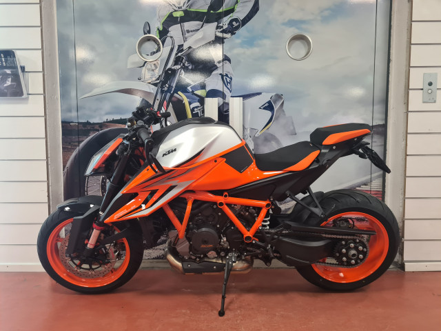 KTM 1290 Super Duke R Naked Usato