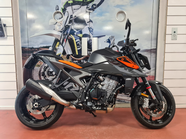 KTM 990 Duke Naked Usato