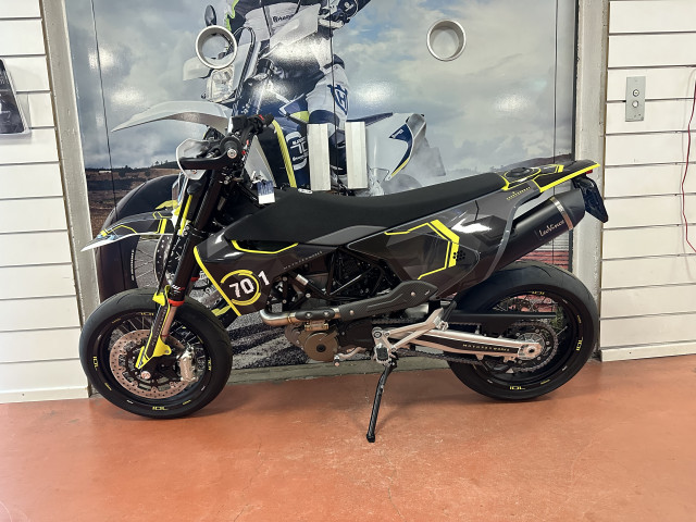 HUSQVARNA 701 Supermoto Supermoto New vehicle