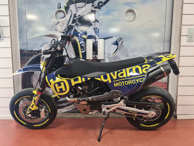 HUSQVARNA 701 Supermoto Supermoto Moto neuve