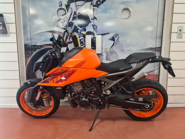 KTM 990 Duke Naked Modello dimostrativo