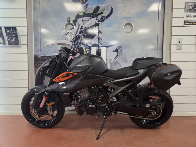 KTM 990 Duke Naked Occasion