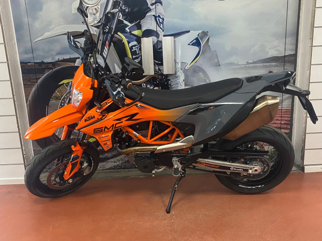 KTM 690 SMC R Supermoto Supermoto Occasion