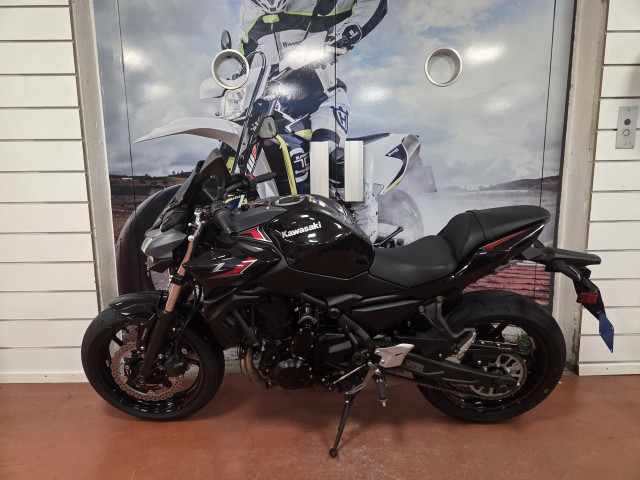 KAWASAKI Z 650 Naked Vorführfahrzeug