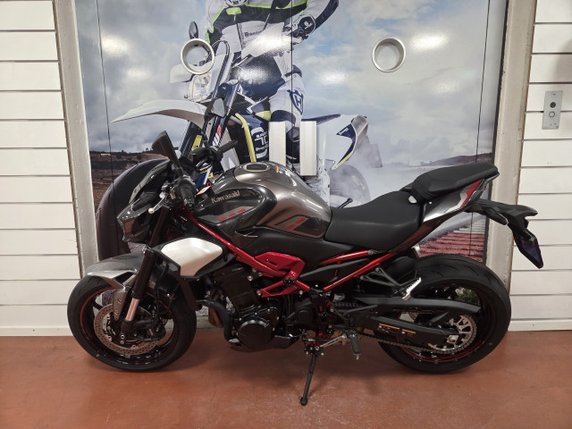 KAWASAKI Z 900 Naked Vorführfahrzeug