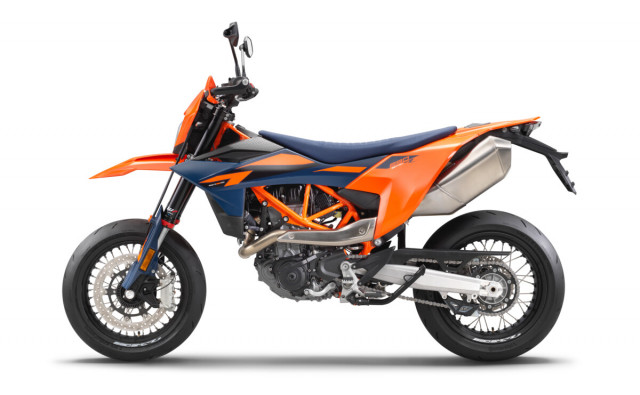 KTM 690 SMC R Supermoto Supermoto Neufahrzeug KTM 690 SMC R Supermoto Supermoto Neufahrzeug