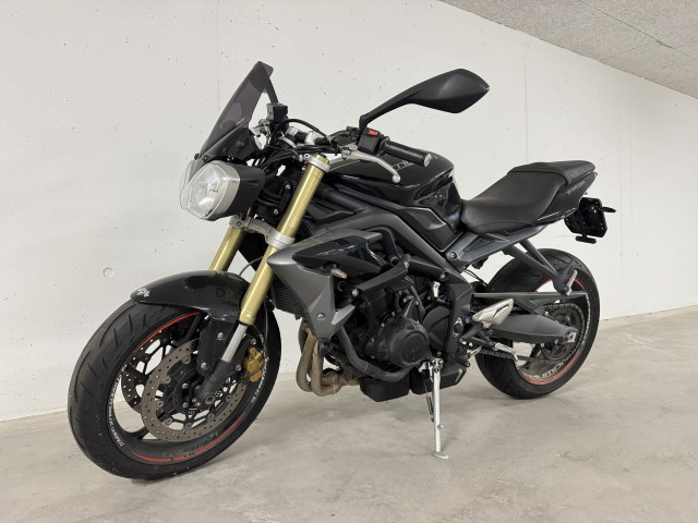 TRIUMPH Street Triple 675 Naked Occasion TRIUMPH Street Triple 675 Naked Occasion