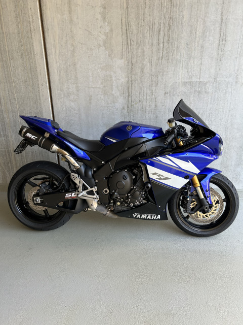 YAMAHA R1 Sport Usato