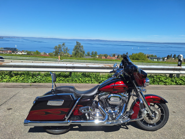 HARLEY-DAVIDSON FLHTCUSE6 1801 CVO Ultra Classic Electra Glide Touring Occasion