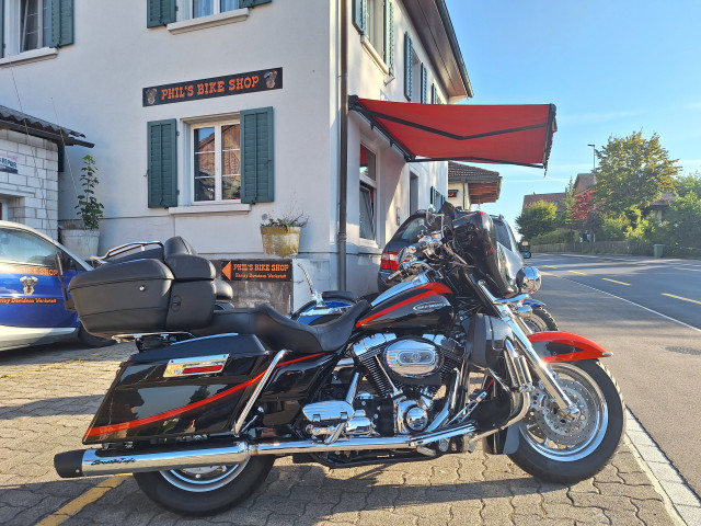HARLEY-DAVIDSON FLHTCUSE 1802 Screamin Eagle Ultra Touring Occasion