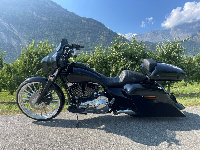 HARLEY-DAVIDSON FLHXS 1690 Street Glide Special Touring Occasion