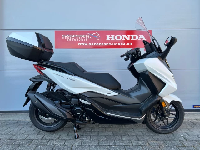 HONDA NSS 350 Forza Smart Top Case Roller Neufahrzeug