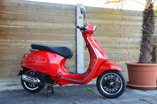 PIAGGIO Vespa Sprint 125 Scooter Moto nuova