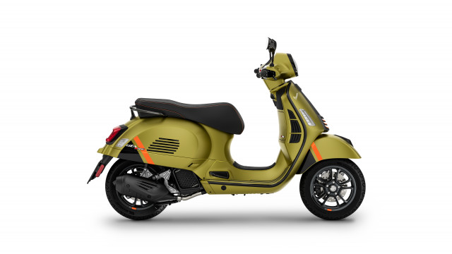 PIAGGIO Vespa GTS 125 Scooter Moto nuova