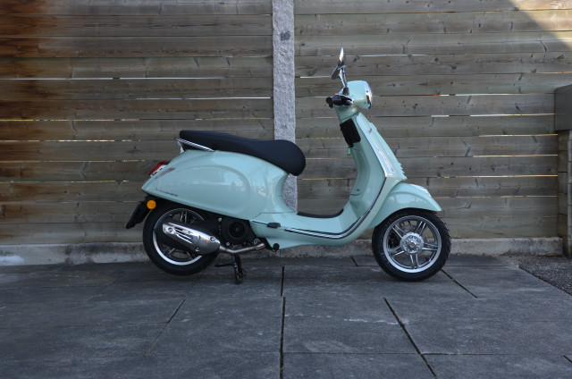 PIAGGIO Vespa Primavera 125 Roller Neufahrzeug