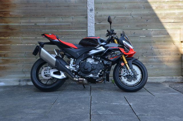 APRILIA Tuono V4 1100 Factory Naked Vorführfahrzeug