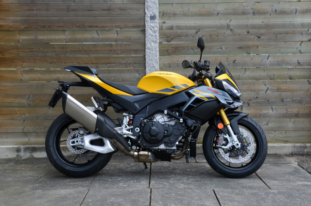 APRILIA Tuono V4 1100 Naked Neufahrzeug APRILIA Tuono V4 1100 Naked Neufahrzeug