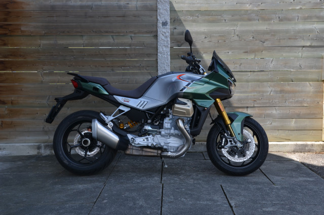 MOTO GUZZI V100 Mandello S Touring Neufahrzeug