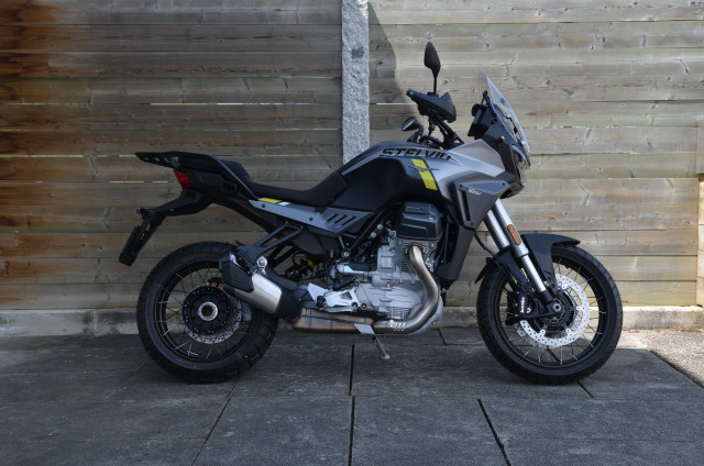 MOTO GUZZI Stelvio Enduro Neufahrzeug